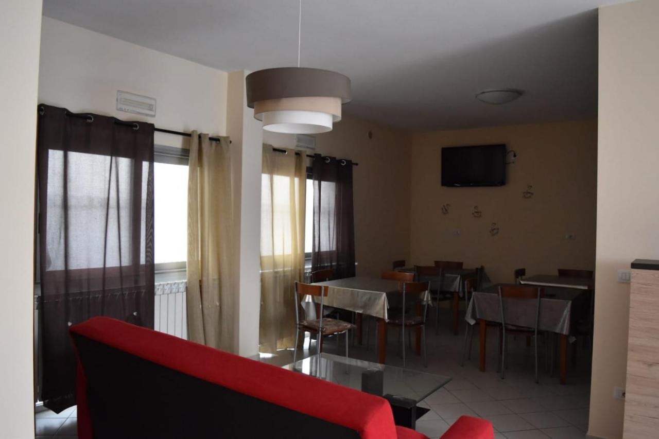 La Dea Hotel Pisa Bagian luar foto