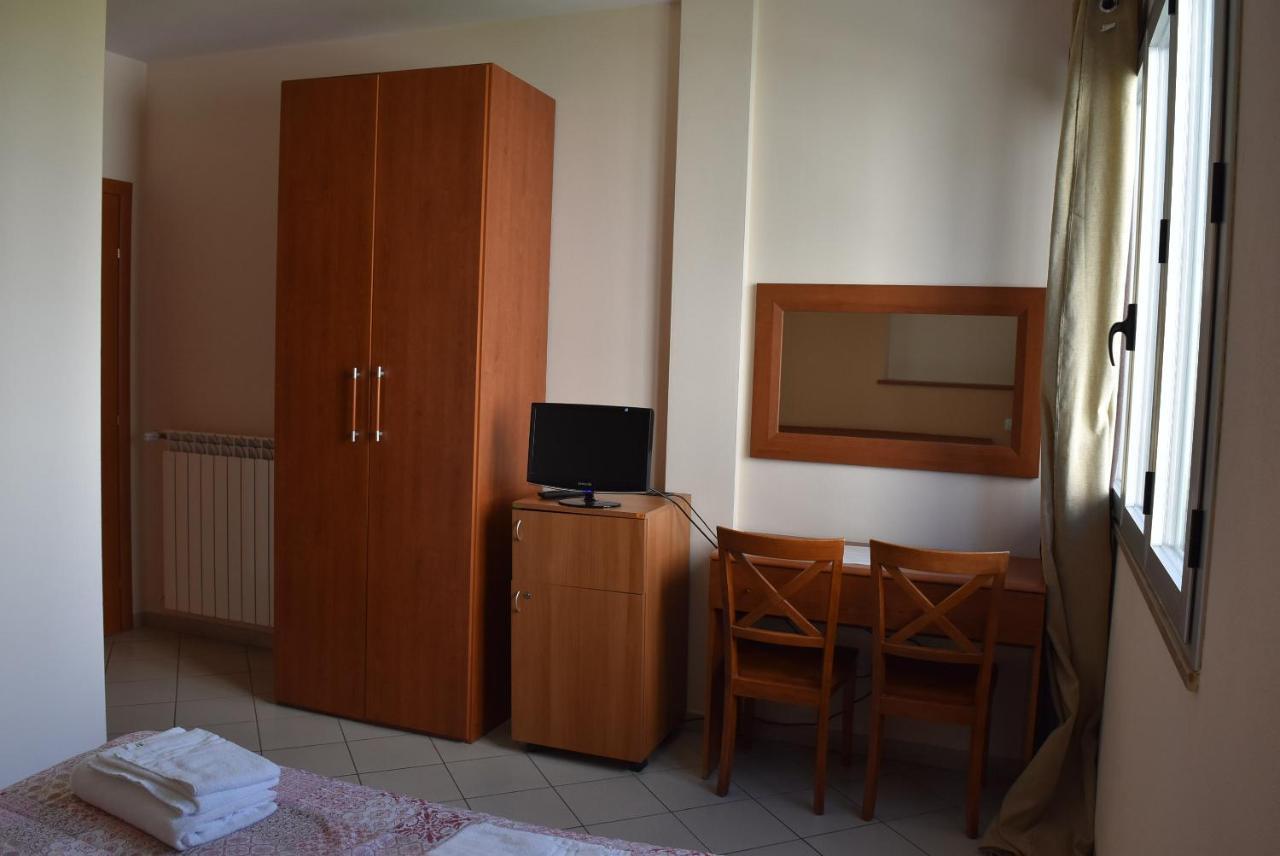 La Dea Hotel Pisa Bagian luar foto