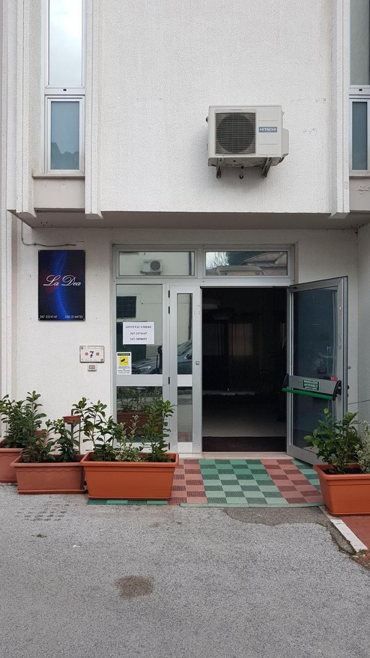 La Dea Hotel Pisa Bagian luar foto