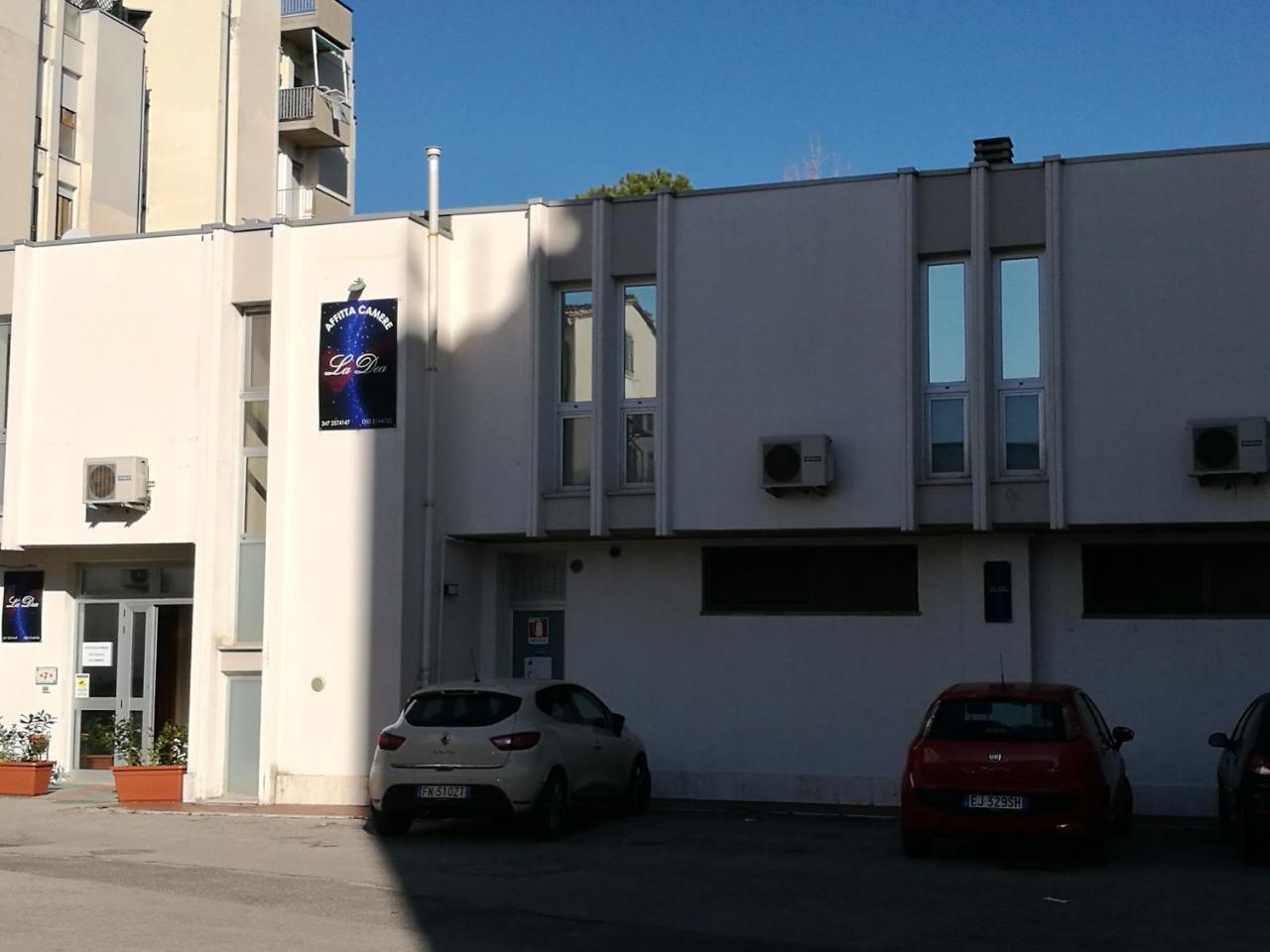 La Dea Hotel Pisa Bagian luar foto